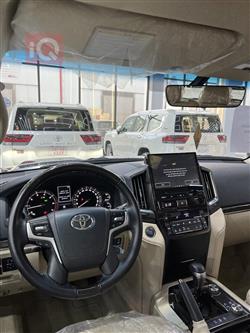 تويوتا لاندكروزر